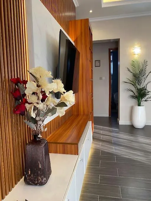 Apartment Luxury Lakeview Penthouse In Munyonyo Kampala