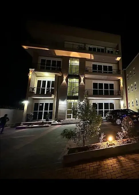 Apartment Luxury Lakeview Penthouse In Munyonyo Kampala