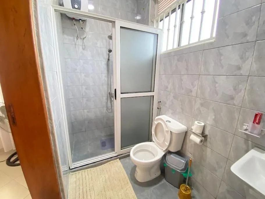 Luxury Lakeview Penthouse In Munyonyo 캄팔라 0*,  우간다