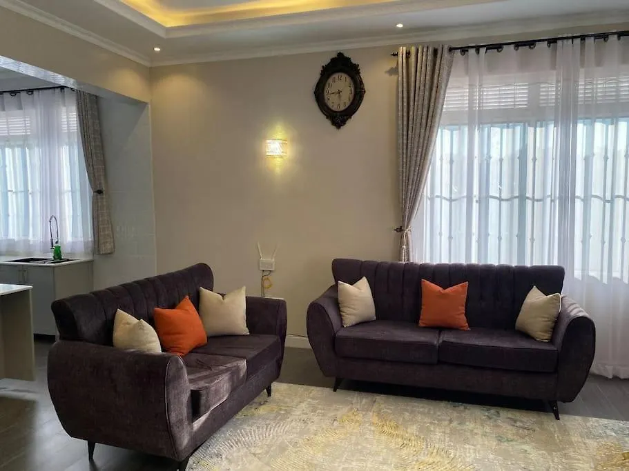Luxury Lakeview Penthouse In Munyonyo 캄팔라 0*,  우간다